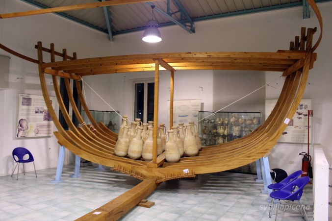 RIproduzioni di imbarcazione romana da carico